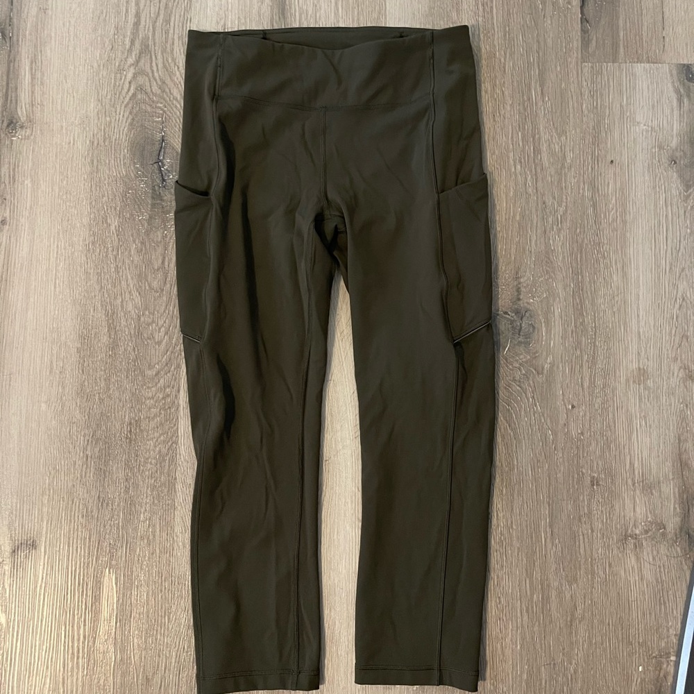 Lululemon crop leggings